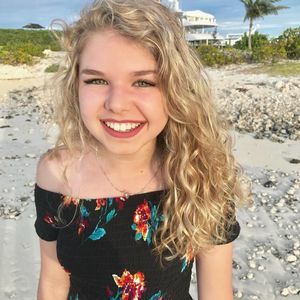 Meet your Posher, Abby